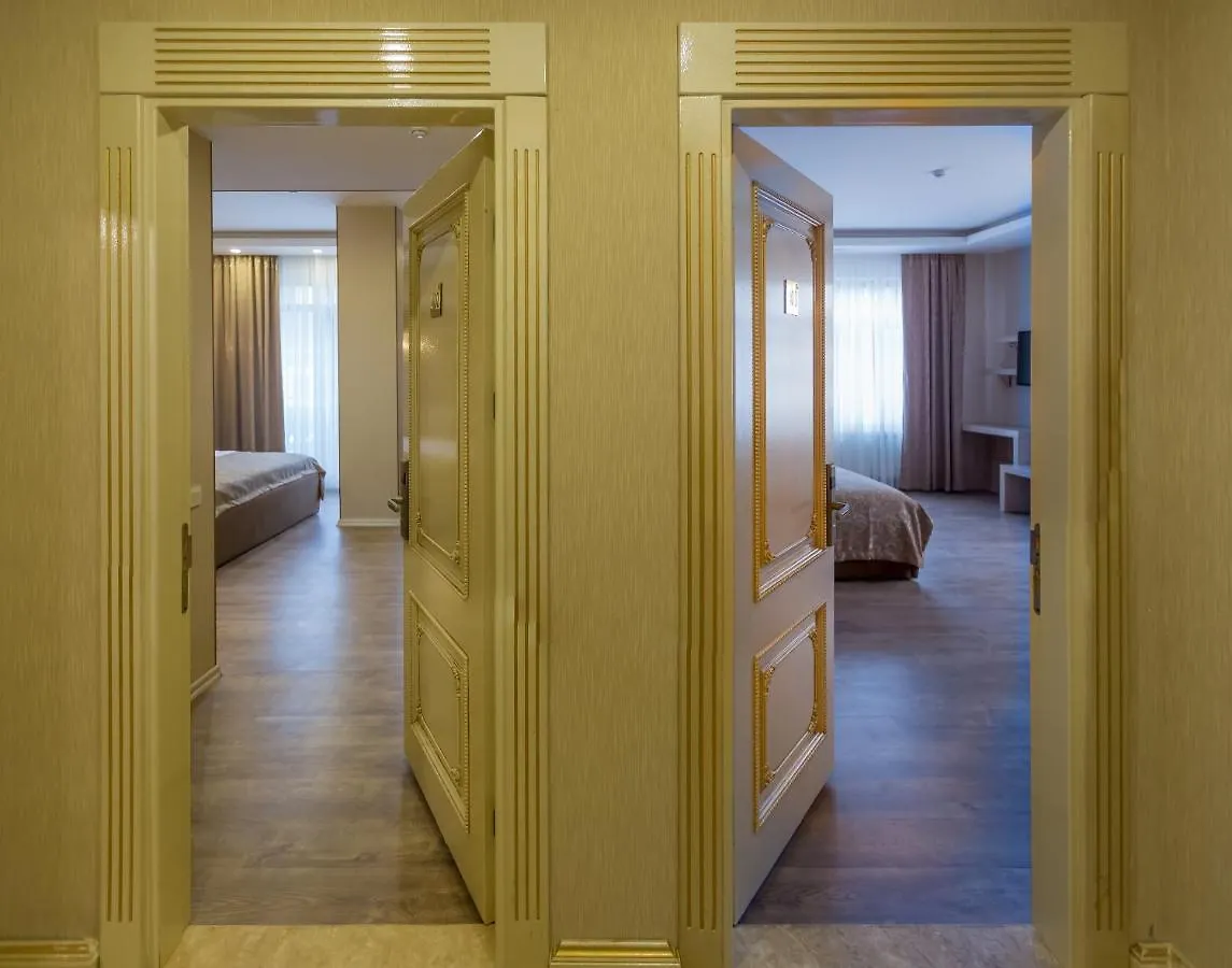 Nardin Hotel Baku 4*,